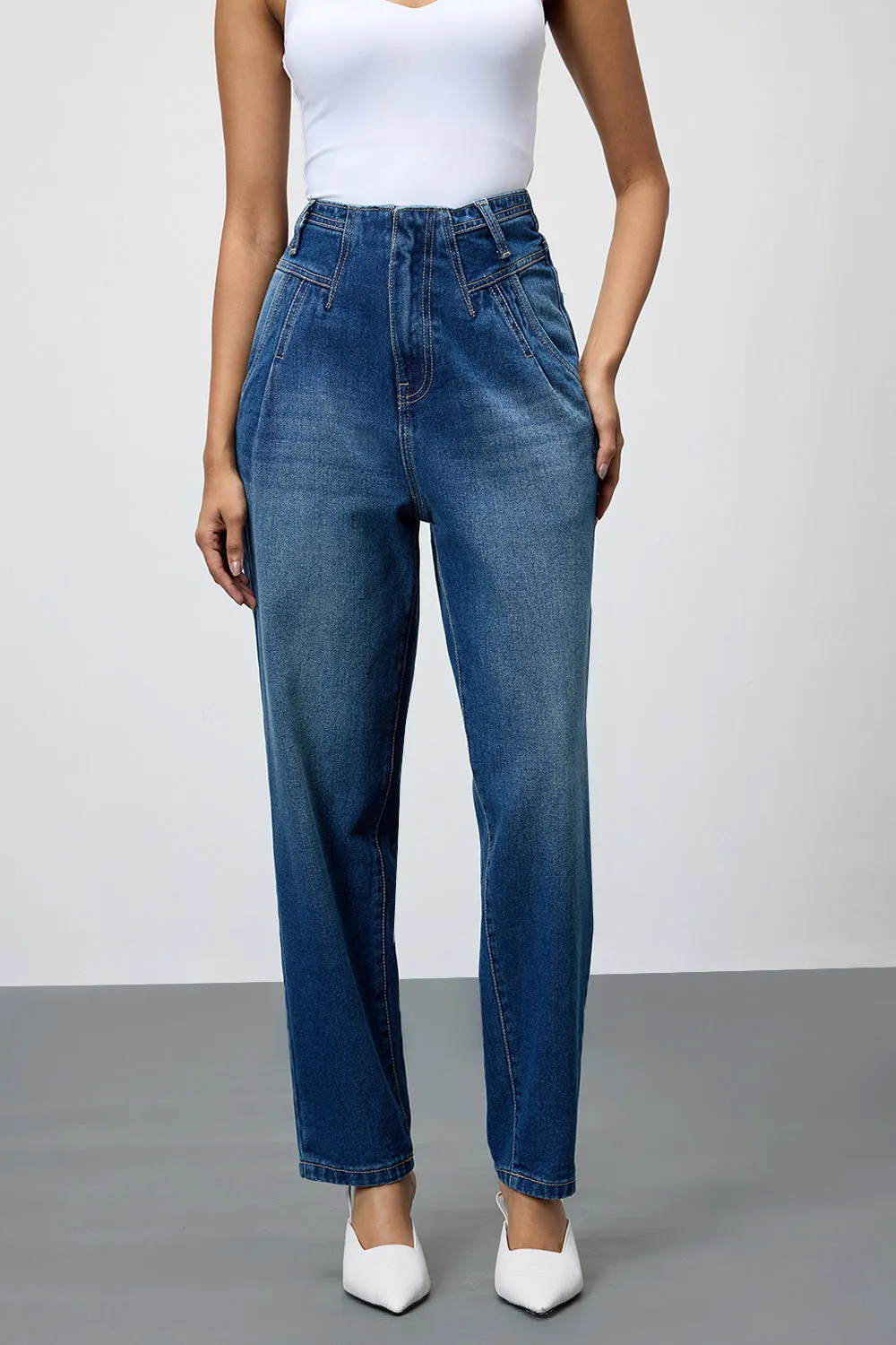 Slouchy Cobalt Blue Jeans for a Stylish Look