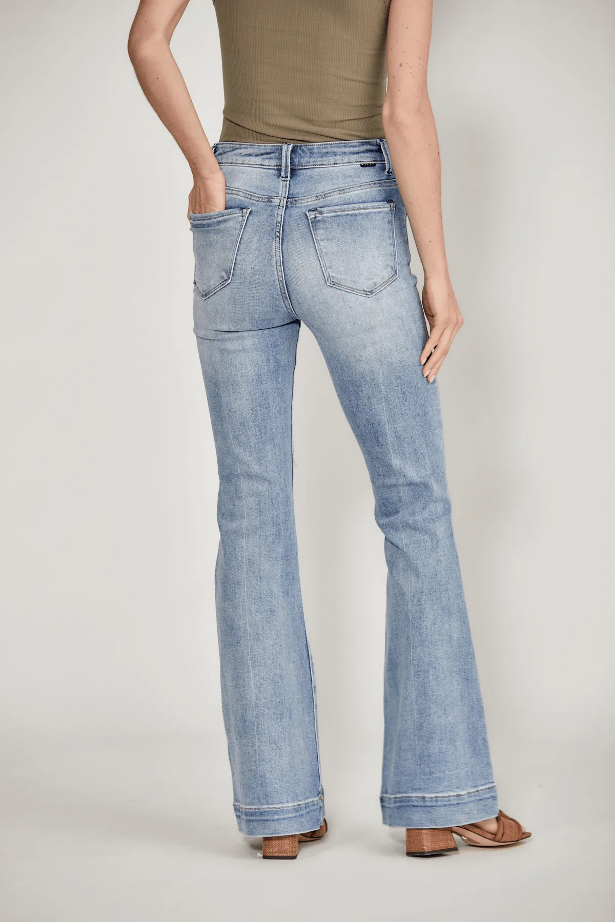 Optimized Title: Fashionable Risen Sedona Patch Pocket Jeans - Stylish and Trendy Womens Denim Pants