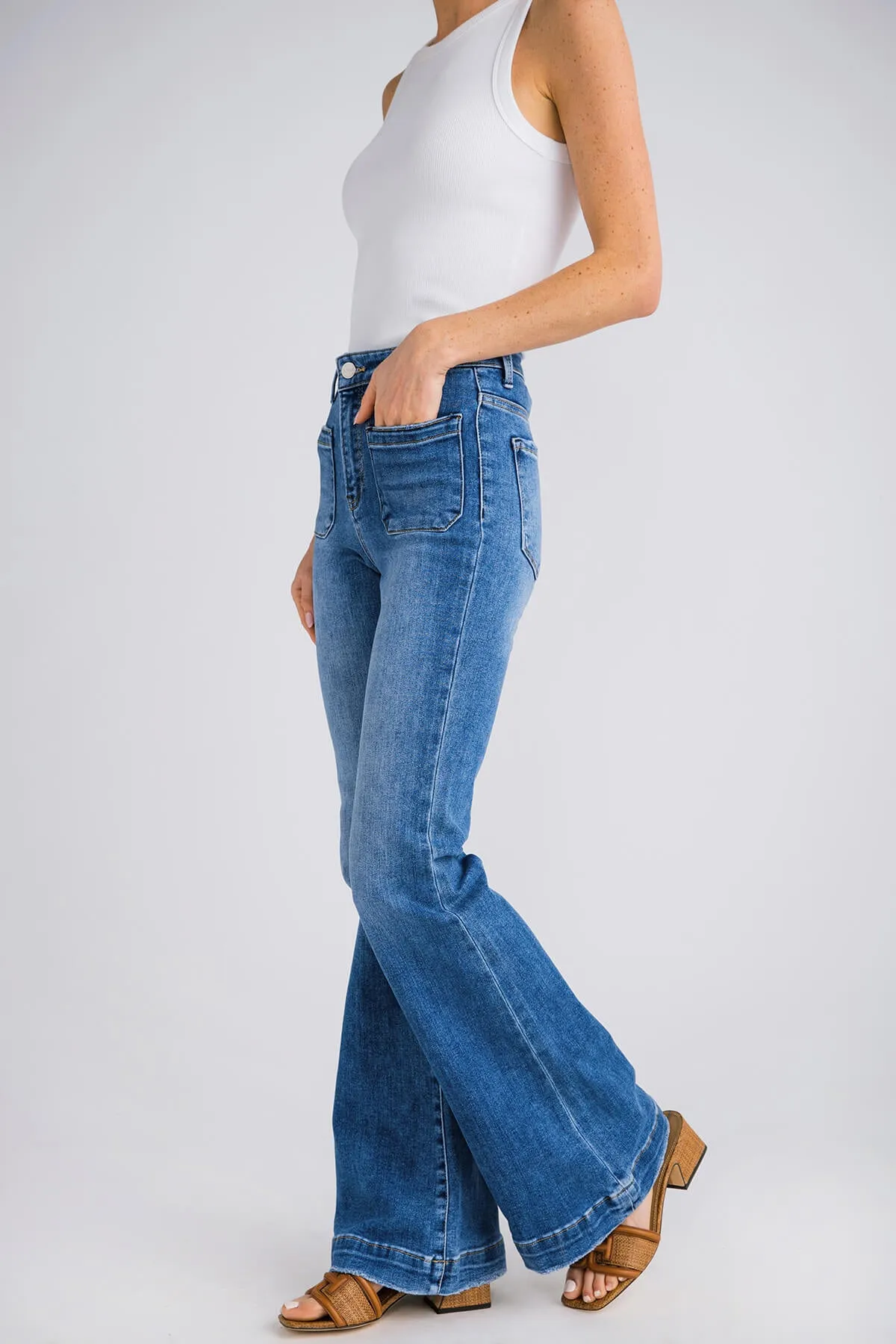 Optimized Title: Fashionable Risen Sedona Patch Pocket Jeans - Stylish and Trendy Womens Denim Pants
