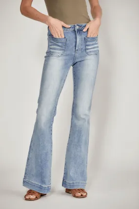 Optimized Title: Fashionable Risen Sedona Patch Pocket Jeans - Stylish and Trendy Womens Denim Pants