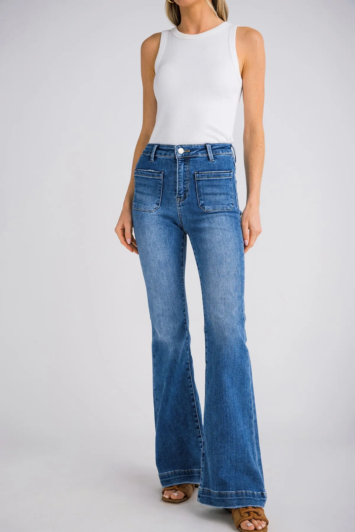 Optimized Title: Fashionable Risen Sedona Patch Pocket Jeans - Stylish and Trendy Womens Denim Pants