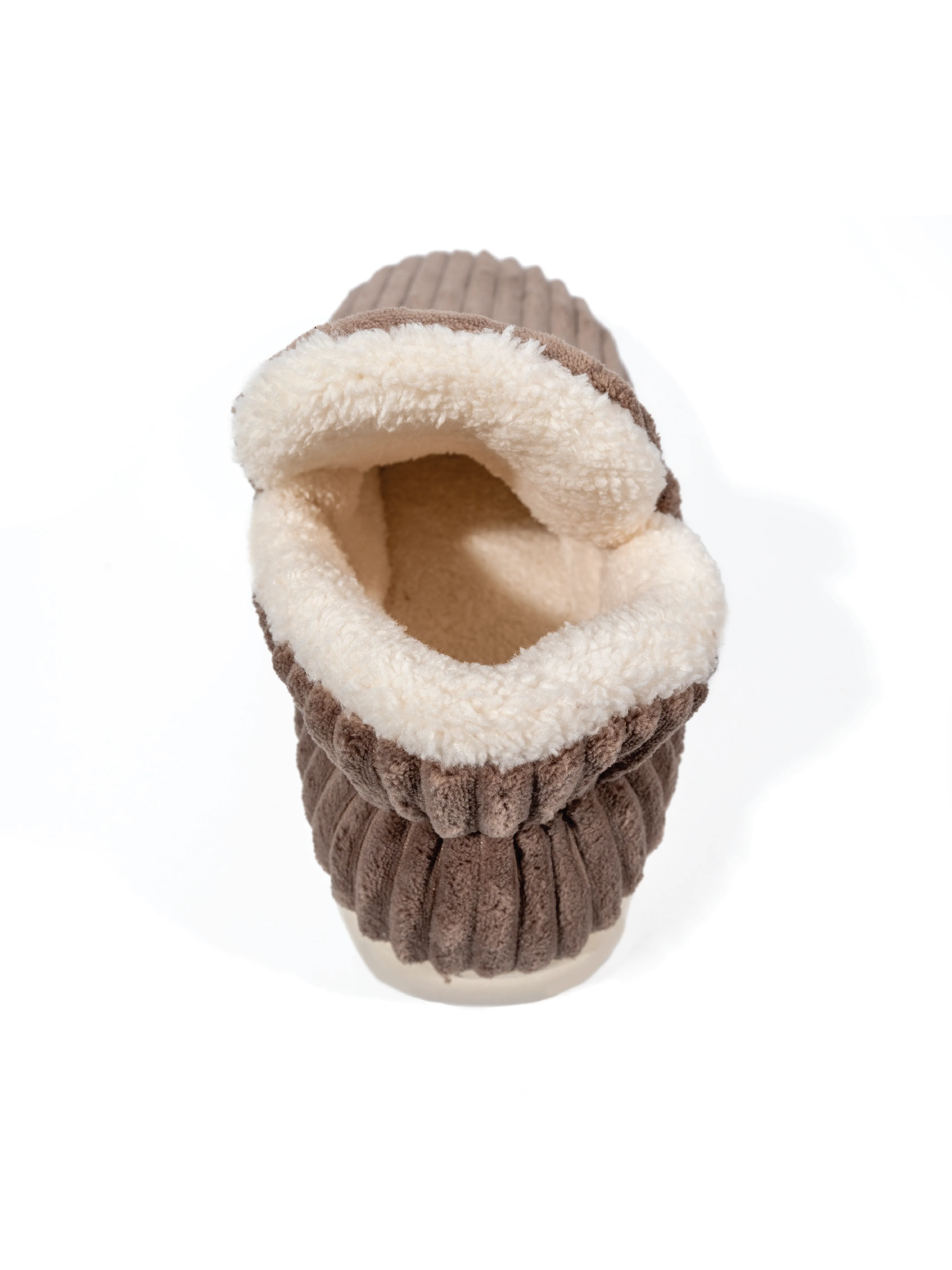 Sure! Here is an optimized title with modifiers for the e-commerce product Skywalker Sport Slippers:

Skywalker Mens Athletic Sport Slippers – Comfortable, Lightweight, and Durable Footwear for Indoor and Outdoor Use

Let me know if you need further assistance!